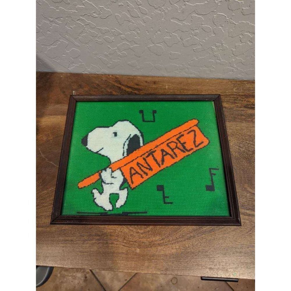 Vintage needlepoint, Crosstitch peanuts, snoopy, marching band